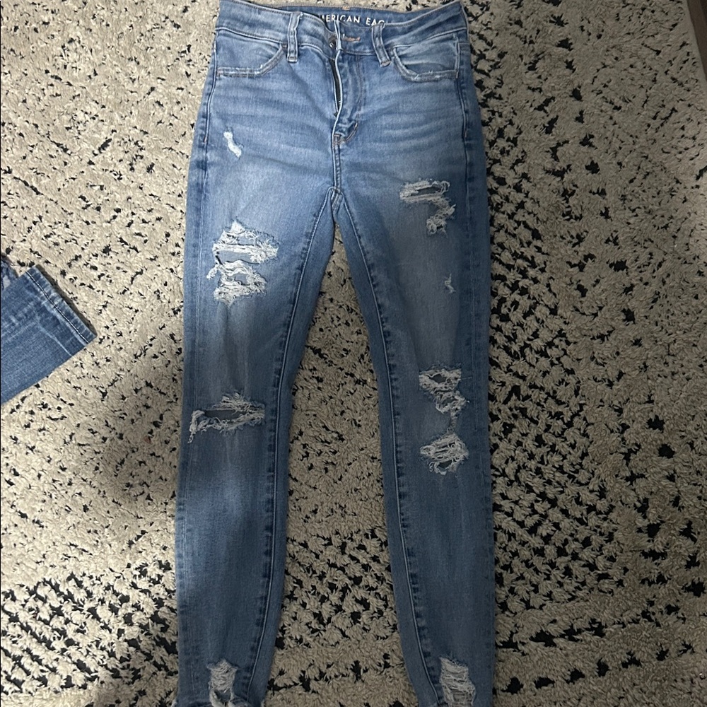 American Eagle Outfitters Women's Light Blue Ripped Skinny Jeans
